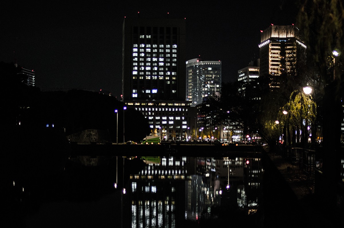 Crossing the Moat in Chiyoda