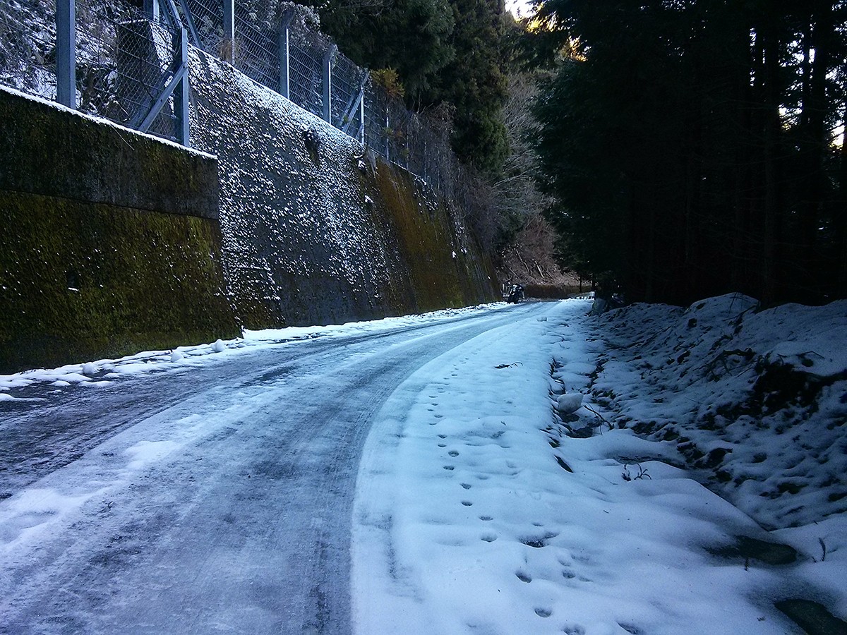 Road 438 (East side)
